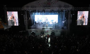 567. Akhisar Çağlak Festivali’nde Dev Final: Aşkın Nur Yengi Kulakların Pasını Sildi!