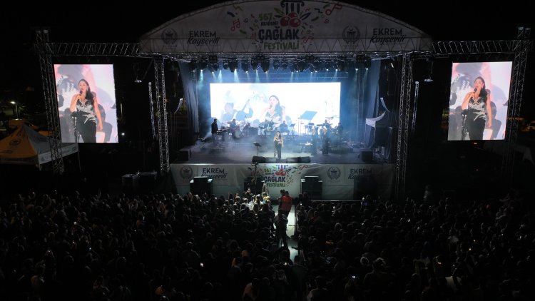 567. Akhisar Çağlak Festivali’nde Dev Final: Aşkın Nur Yengi Kulakların Pasını Sildi!