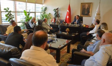 AKHİSAR TİCARET ODASI’NDA UFUK MERDE’DEN SAHA ÇALIŞMASI