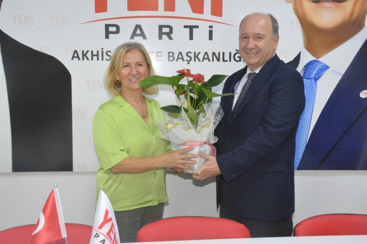 Ufuk Merde ve Mavi Liste’den Yeni Parti Akhisar Teşkilatına Ziyaret