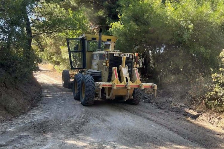 Akhisar’ın Kırsal Mahallelerinde Yol Bakım ve İyileştirme Çalışmaları Sürüyor