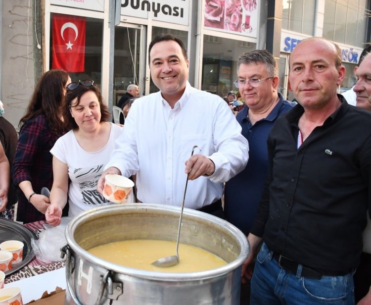 BAŞKAN DUTLULU, AKHİSAR’DA KURULACAK İFTAR YEMEĞİ DAĞITIM NOKTALARINI AÇIKLADI