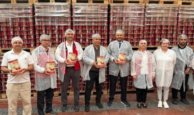 İl Müdürü Mehmet Karayılan’dan Akhisar’daki Zer Salça İşletmesine
