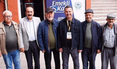 Akhisar’da Emekliler İçin Emekli Kafe Hizmete Açıldı